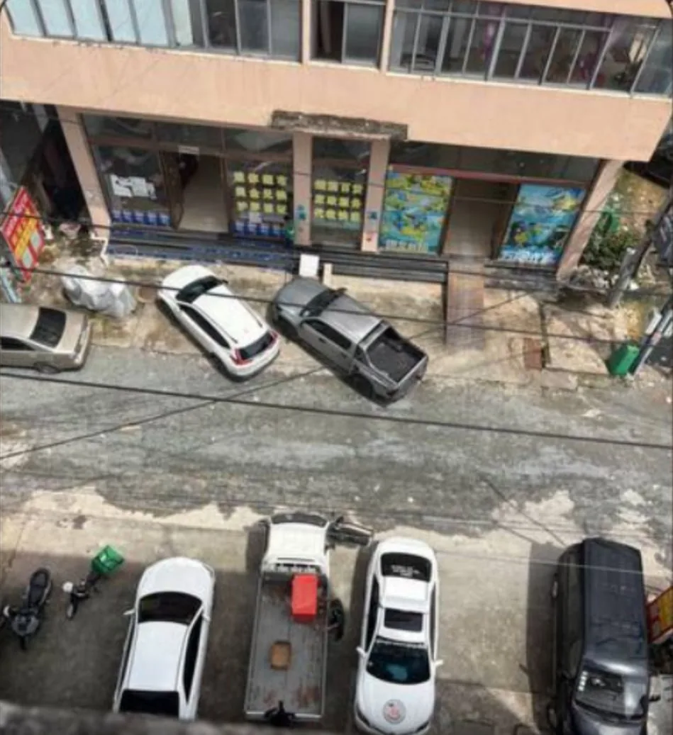 #群友反馈：西港 一个小公寓 安居客 被突击检查了，早上10点多上门检查。